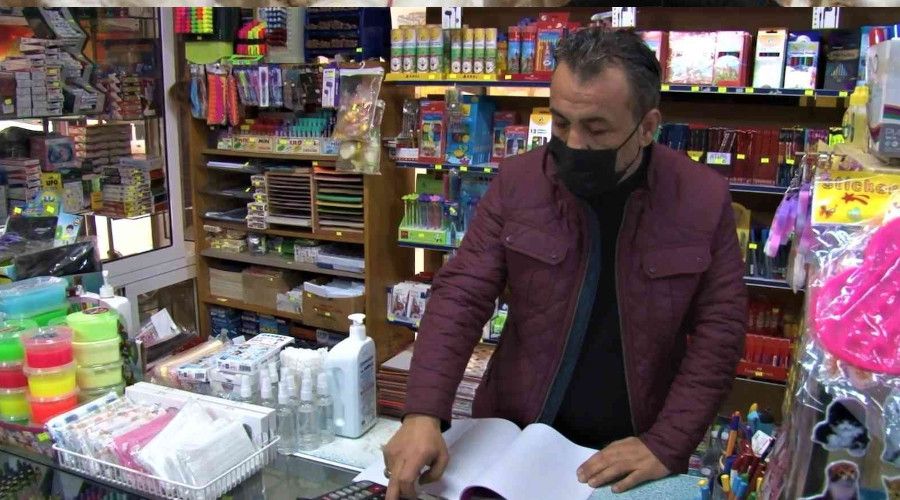 Müşteri olarak girdiği kırtasiyeden yardım kumbarası çaldı