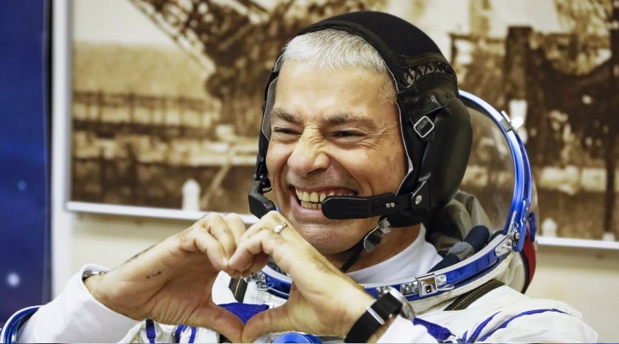 NASA'dan, uzay y�r�y���n� erteleme karar�