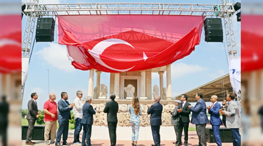 O eserler sergiye çıktı