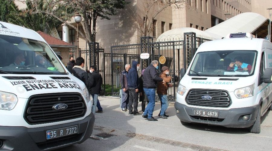 Ölü bulunan 4 gencin cenazeleri teslim alındı