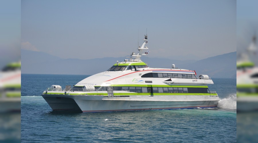 Olumsuz hava şartları deniz ulaşımını etkiledi