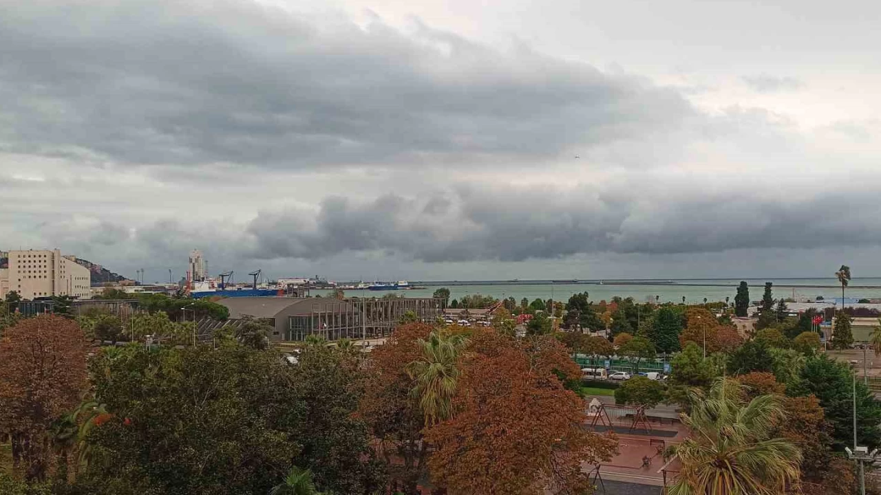 Orta Karadeniz'de f�rt�na uyar�s�