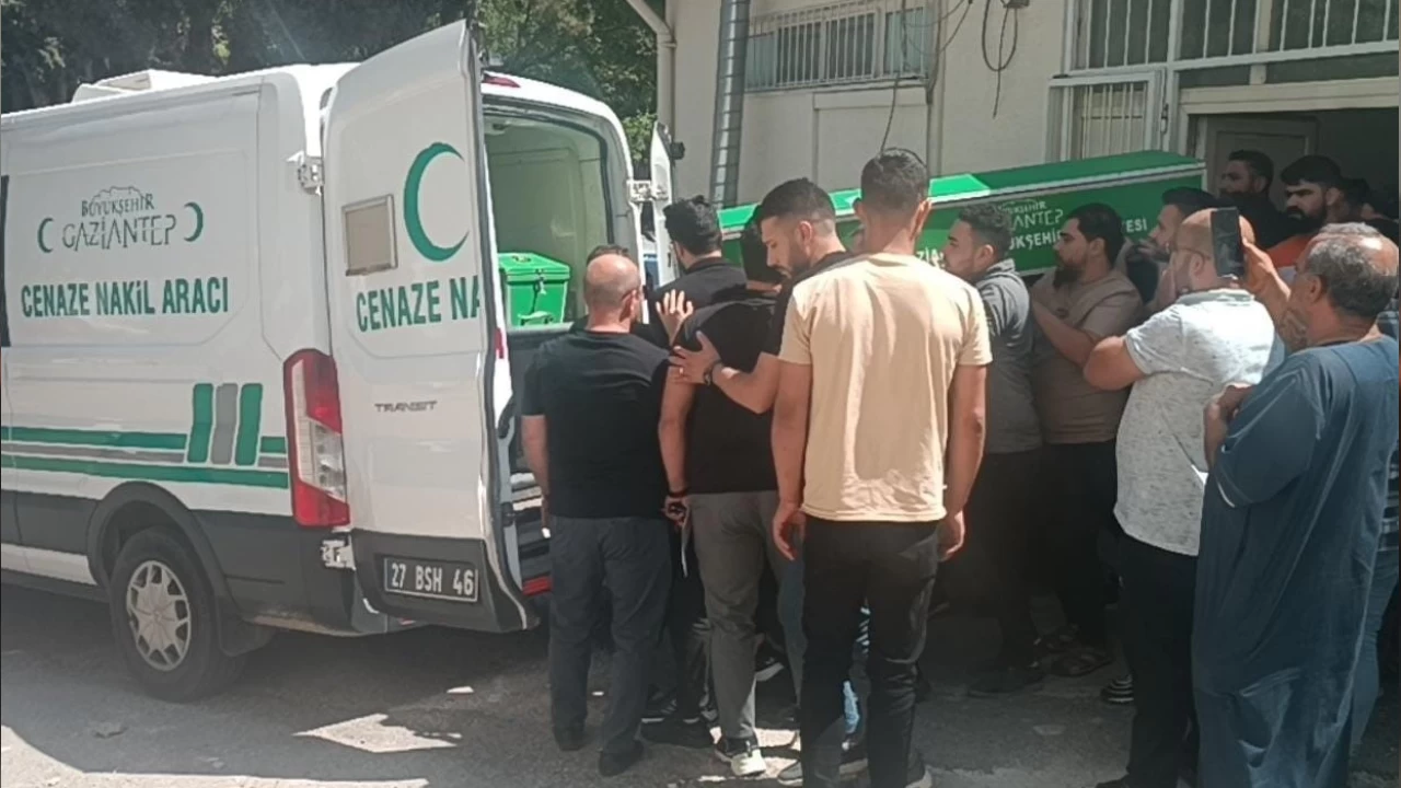 Oto ykamada elektrik akmna kapld