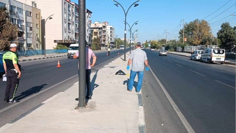 Otomobilin arpt kz hayatn kaybetti