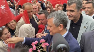 Özgür Özel, Burdur'da vatandaşlarla buluştu