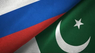 Pakistan, Rusya'dan vatandaşları için vize kolaylığı istedi