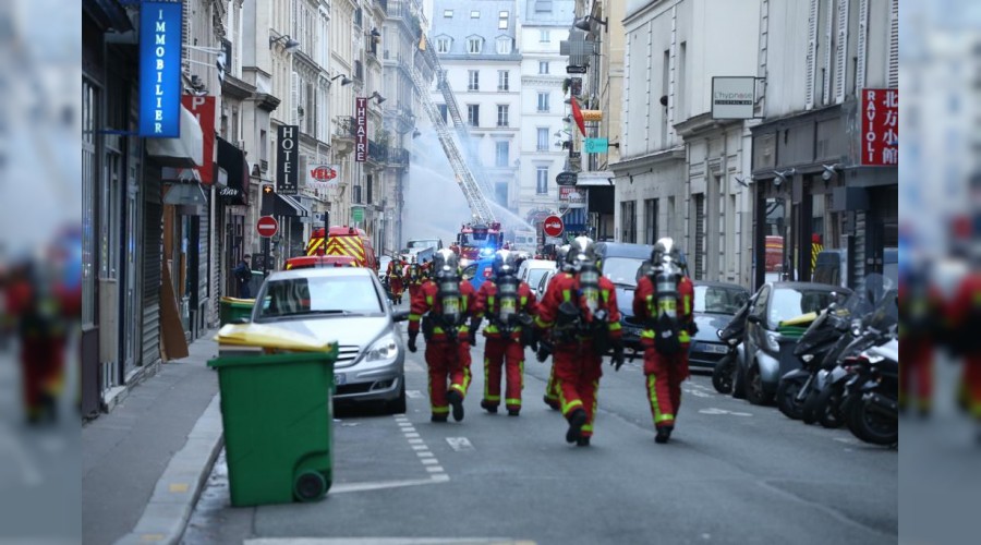 Paris'teki patlamada 4 kii ld