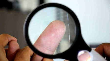 Parmak izleri çocukların geleceğine ışık tutuyor