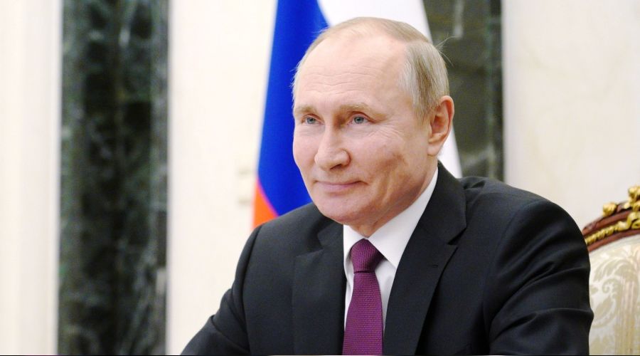 Putin, kendi �n�n� a�an yasay� onaylad�
