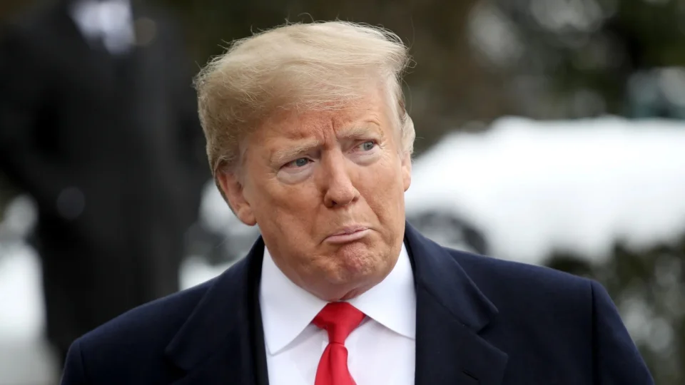 Reuters/Ipsos: "Trump'�n onay oran� ba�kanl���n�n en d���k seviyesine geriledi"