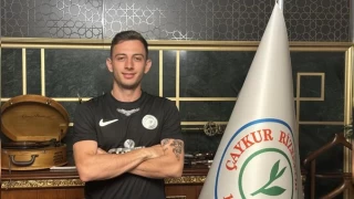 Rizespor'a Yunan orta saha