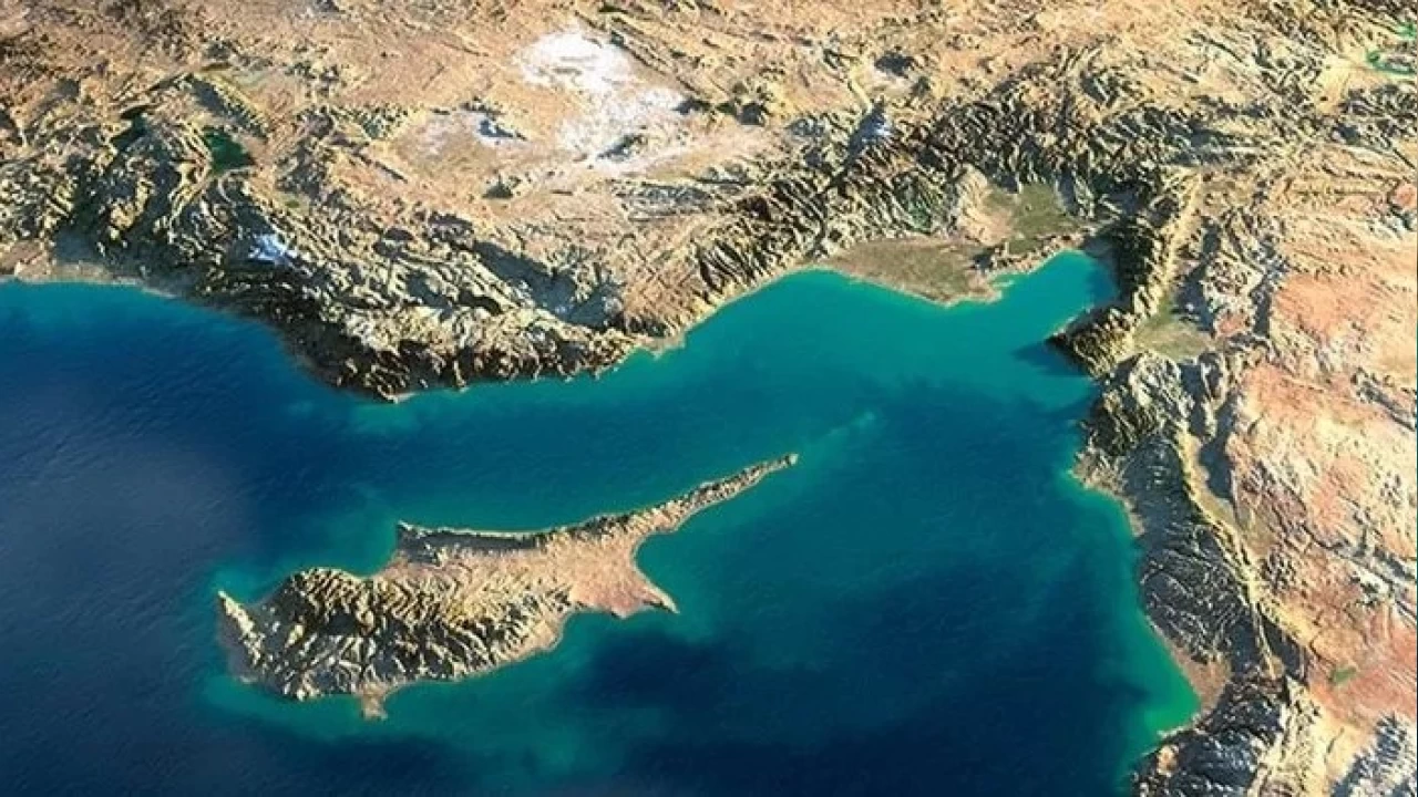 Rumlar yine kışkırtıcılık peşinde