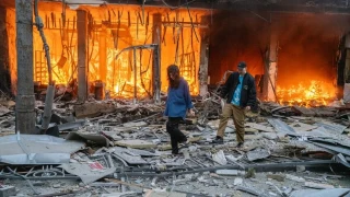 Rusya, Kiev'i balistik f�zelerle vurdu