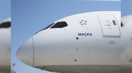 Rüya uçağın ilk tarifeli seferi Antalya’ya