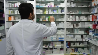 Sağlık sisteminde büyük çöküş; eczacı da dertli hasta da dertli