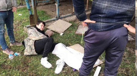Sakarya'da tribn kt: 3 ocuk yaral