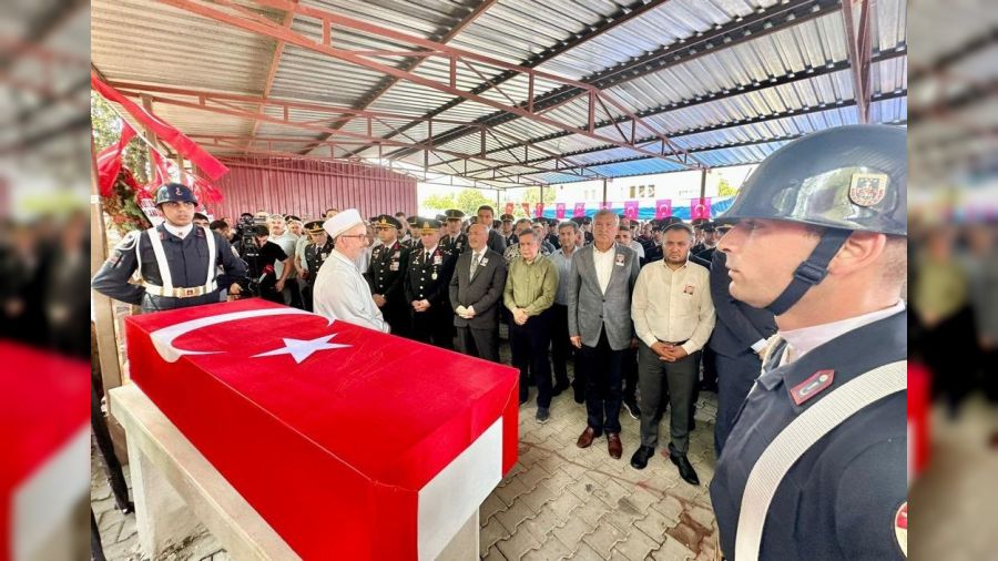 �ehit asker Adana'da son yolculu�una u�urland�