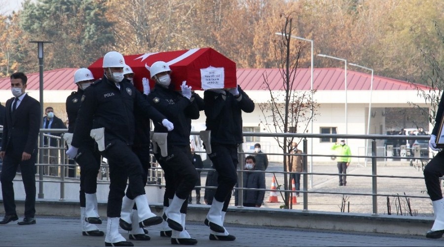Şehit polis memuru son yolculuğuna uğurlandı