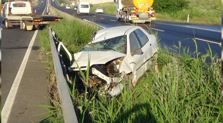 Silivri'de feci kaza: 1 �l�, 1 yaral�