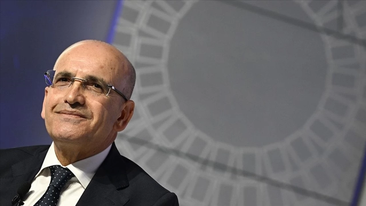 �im�ek 2025'in ilk para turuna ��k�yor