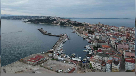 Sinop'ta okullar ve niversiteye frtna aras