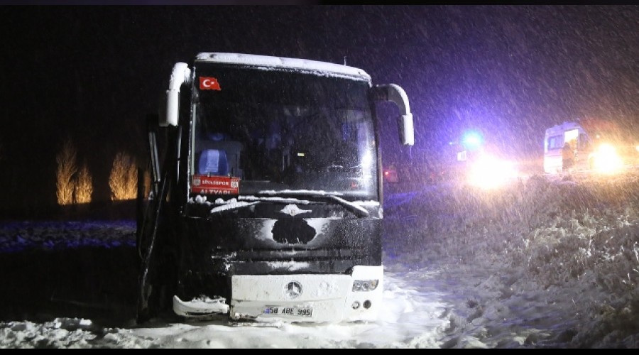 Sivas'� korkutan kaza