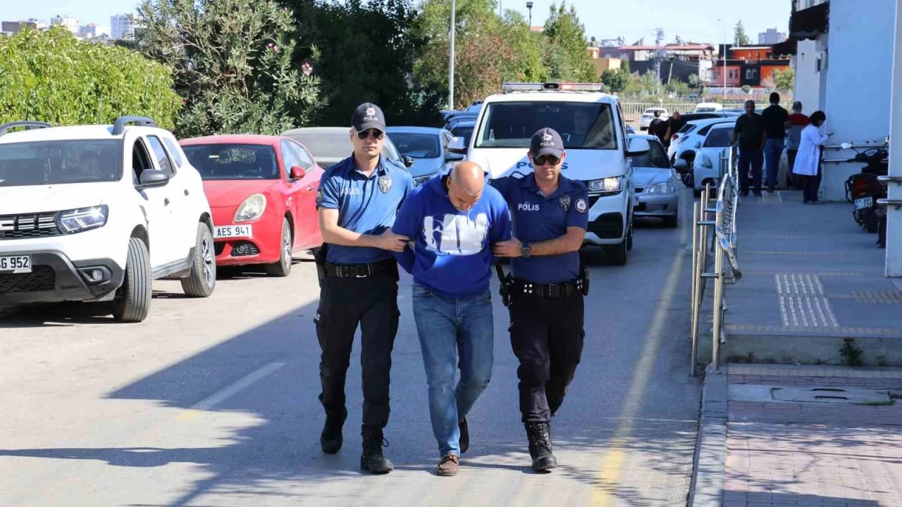 Sokak ortas�nda genci vuran ��pheli: "Havaya ate� etmi�tim"