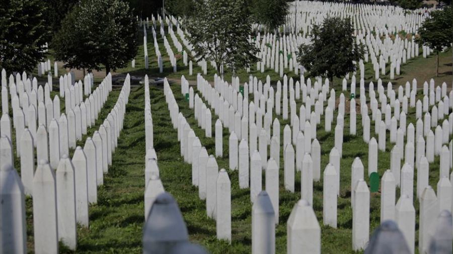 Srebrenitsa katliam�n�n 28. y�l d�n�m�