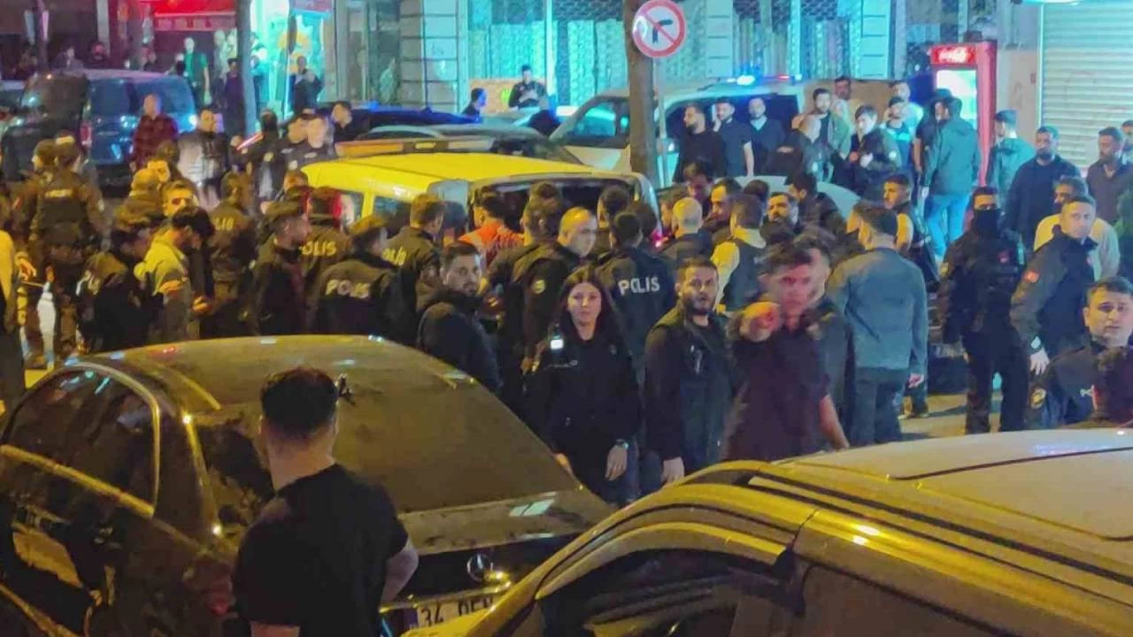 Sultangazi'de esnaf ve bek�iler aras�nda gerginlik