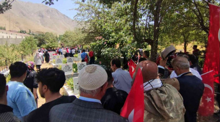Sündüs yaylasında şehit edilen 24 kişi anıldı