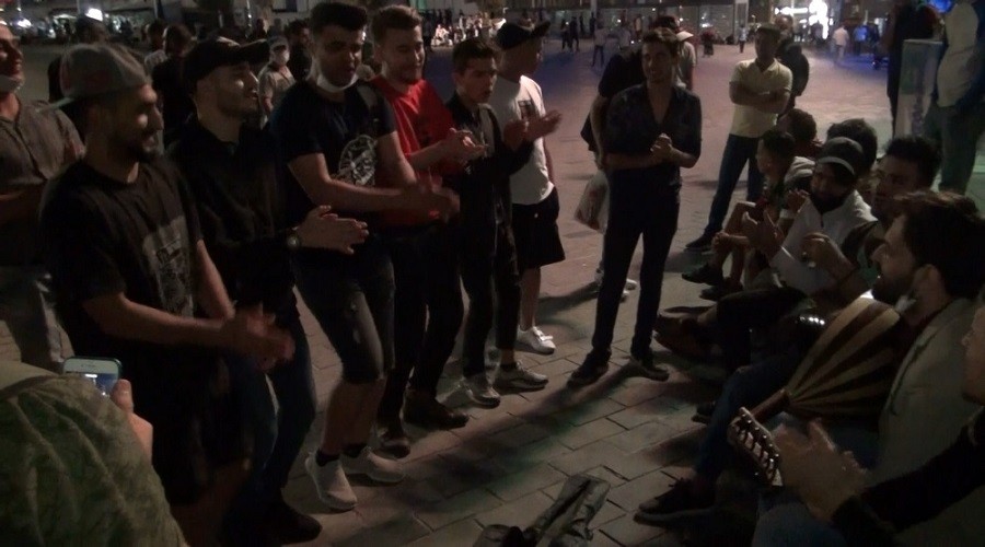 Taksim’de "pes" dedirten müzik şöleni