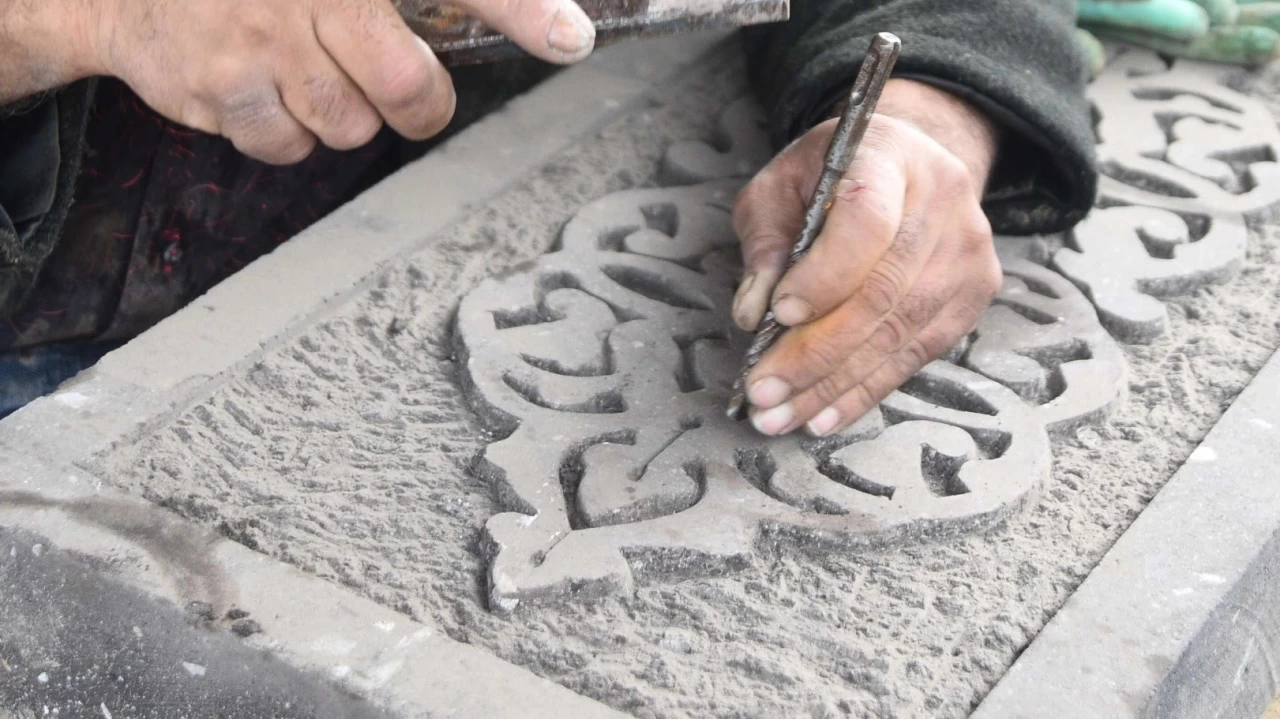 Ta iilii sanat: Tan doalln insan yaratclyla buluturur