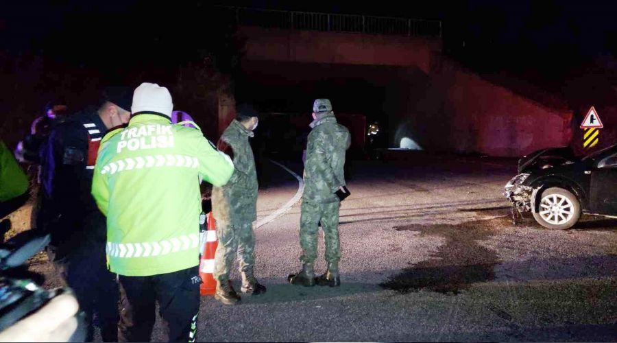 Tekirda'da askeri personel servisi kazas: 14 asker yaral
