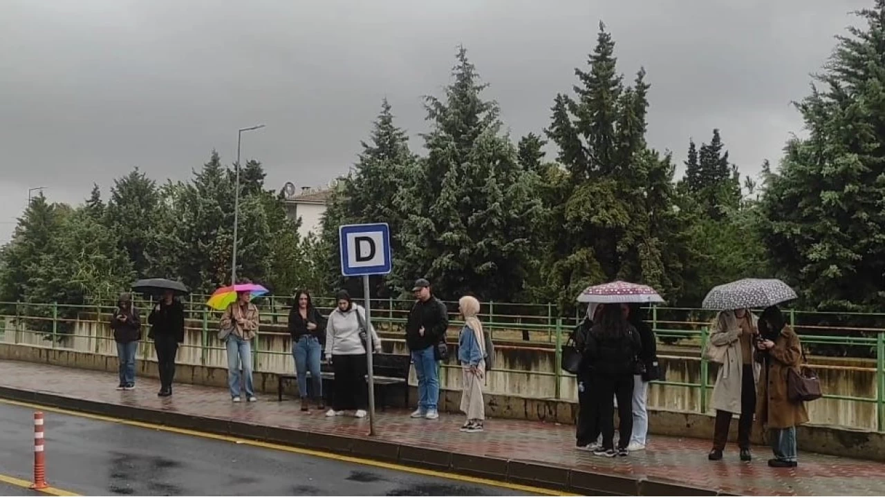 Tekirdağ'da tabela var, durak yok: Vatandaş tepkili