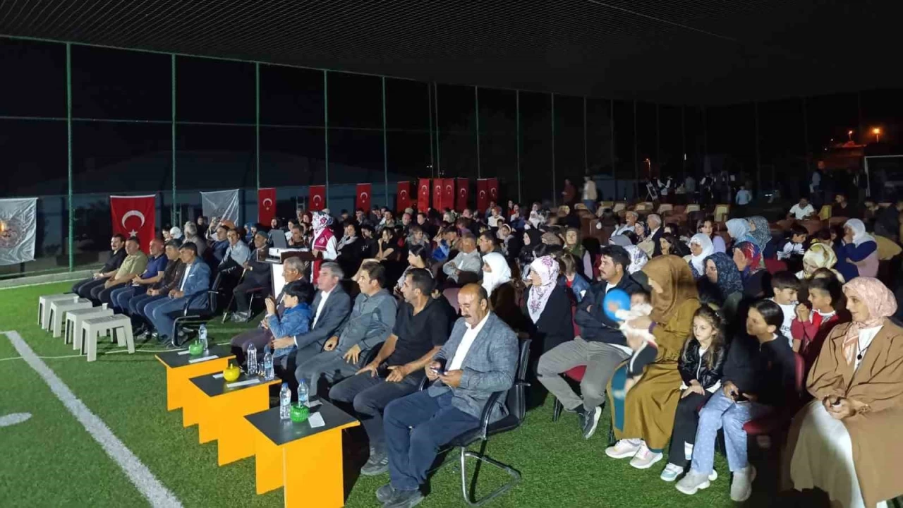 Tend�rek Da�� eteklerinde sinema keyfi