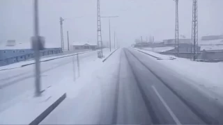 Tendürek Geçidi kar ve tipi nedeniyle ulaşıma kapatıldı