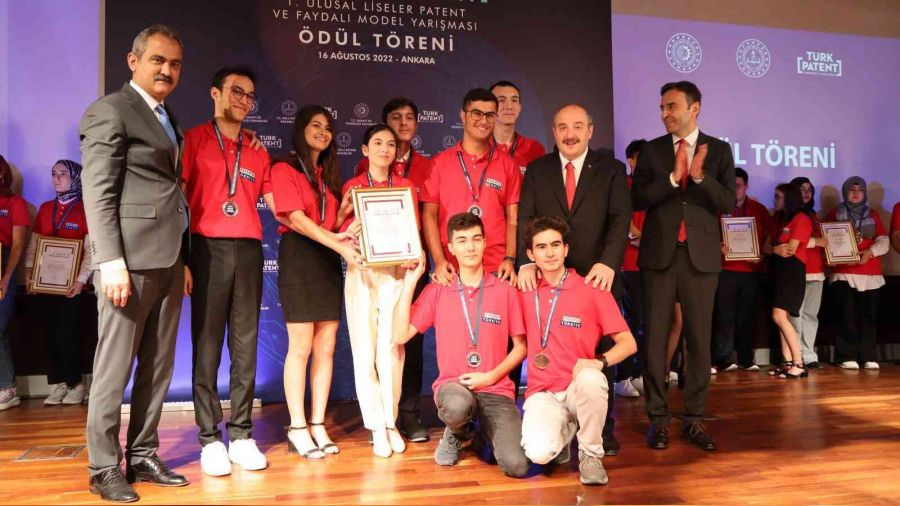 Termal bebek bezi tasarlayan ��renciler patent yar��mas�nda derece ald�