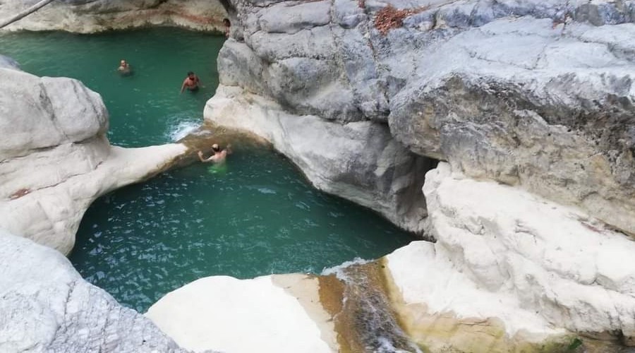 Toprakhisar Kanyonu doğaseverlerin akınına uğruyor