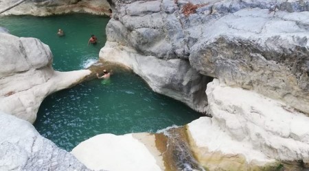 Toprakhisar Kanyonu doğaseverlerin akınına uğruyor