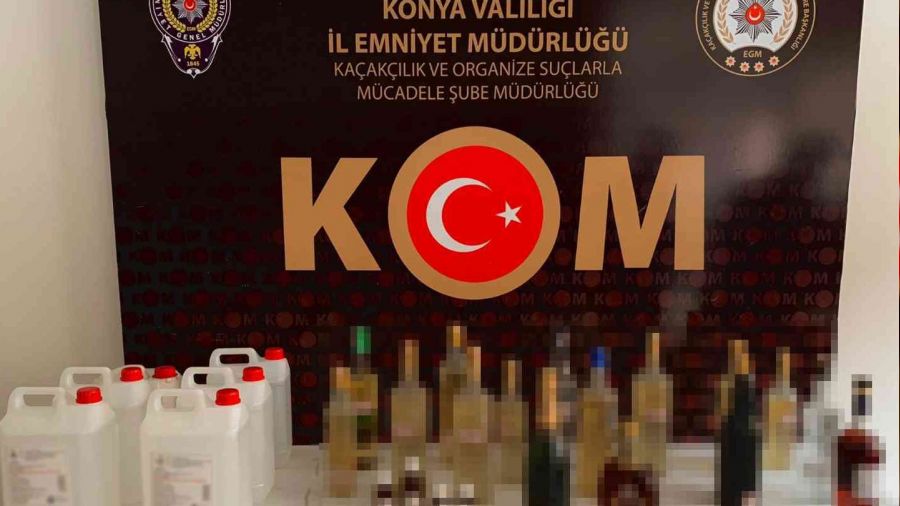 Tornac� �retti�i sahte alkolleri bandrol yap��t�rarak orijinal diye satm��