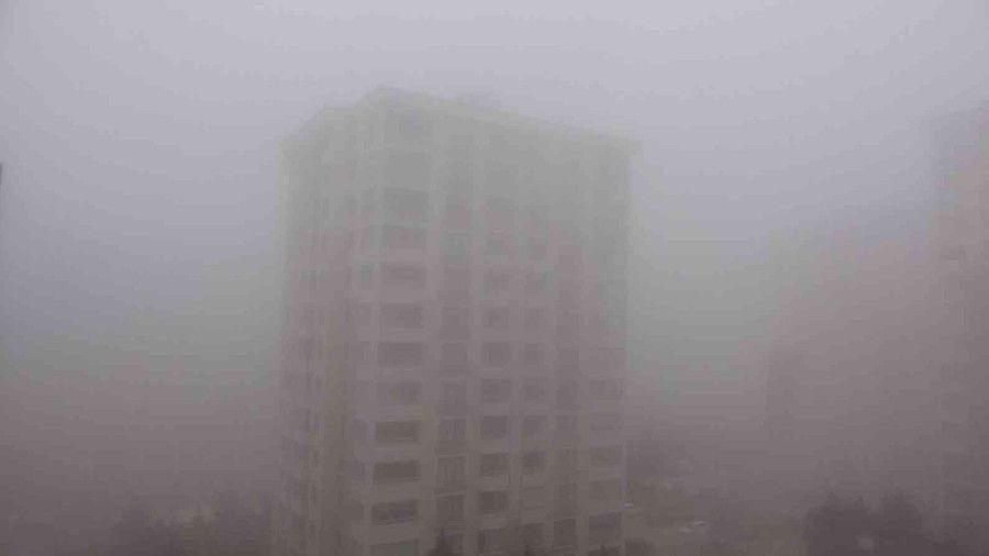 Trabzon'da youn sis etkili oluyor
