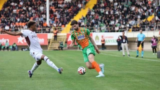 Trabzonspor�dan hayal k�r�kl��� yaratan oyun