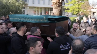 Türk akademisyen İzmir'de defnedildi