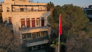 Türkiye'nin Şam Büyükelçiliği 12 yıl aradan sonra faaliyetlerine başladı