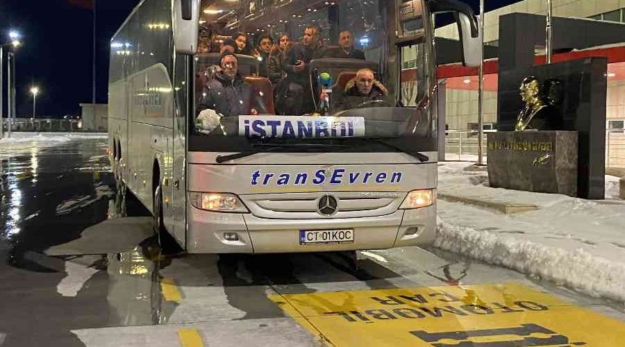 Ukrayna'daki çatışma bölgesinden gelen Türkler Edirne'ye ulaştı
