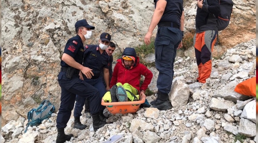 Ukraynal� da�c�n�n imdad�na JAK yeti�ti