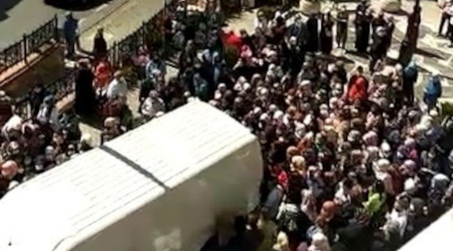 mraniye'de indirimli hal izdiham havadan grntlendi