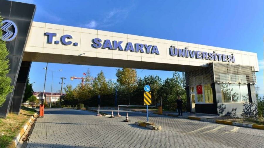 �niversiteye ��rencilerden tepki