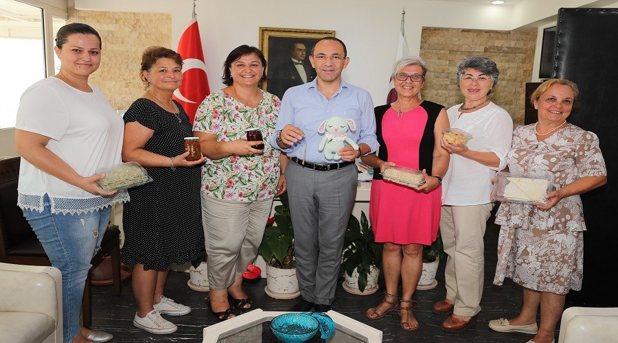 Urla Gülbahçe Kadın Kooperatifinin 'damla sakızı' atağı