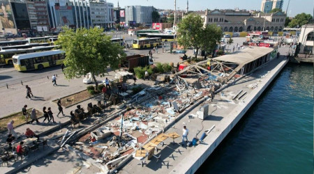 Üsküdar’daki kaçak büfeler yıkıldı